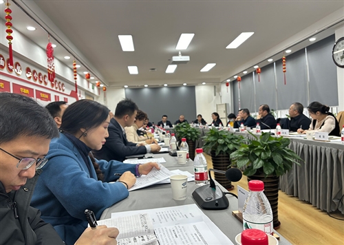 自治區科技廳黨組書(shū)記王成，烏魯木齊副市長(cháng)祁曉冰帶隊對我市科技創(chuàng  )新工作進(jìn)行調研